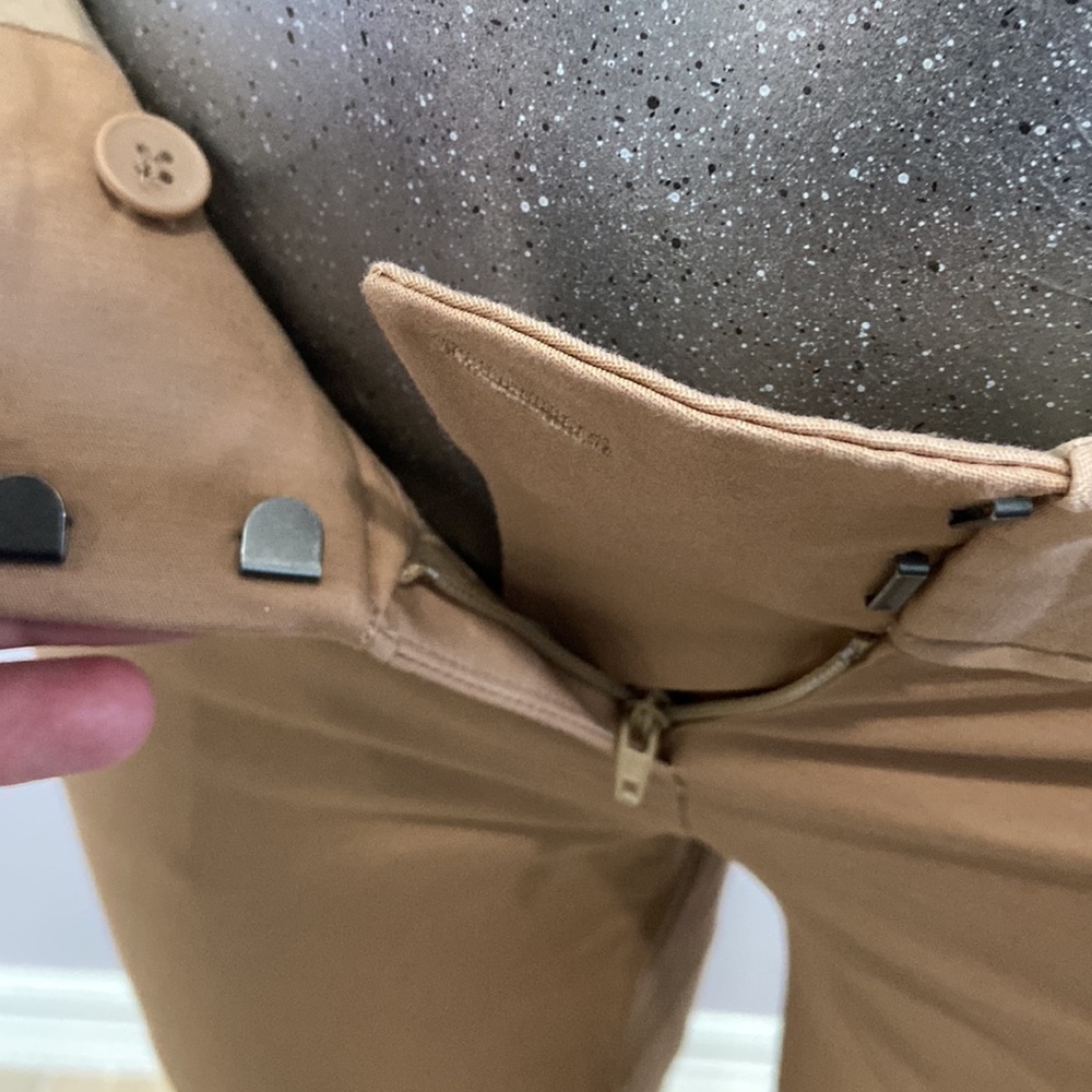 Shorts - Picture 3 of 5